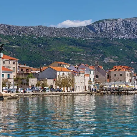 In Kastel Stari With Kitchen Kastela